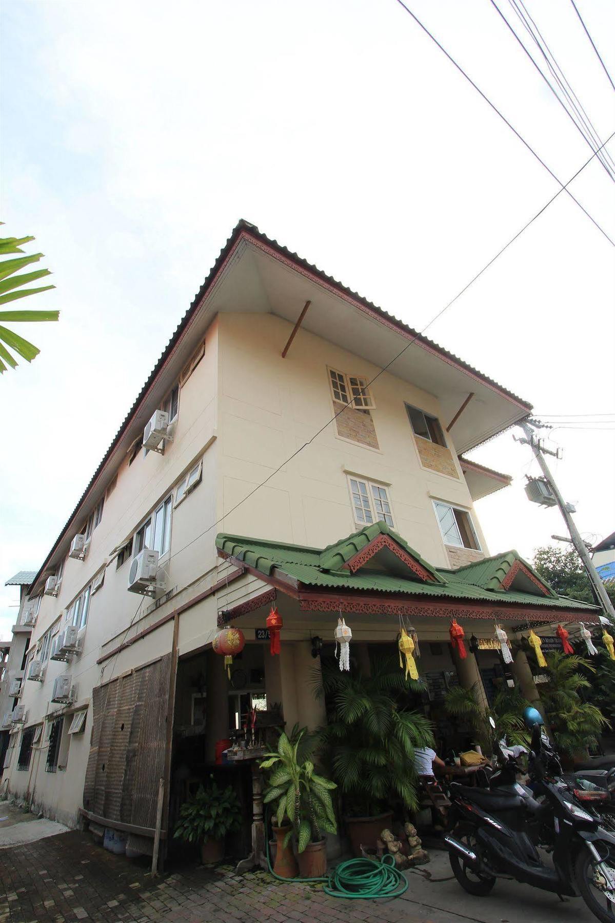 曼尼大厦酒店 清邁 外观 照片